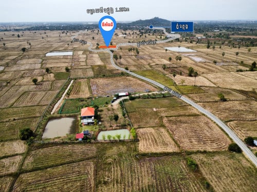 ដីជិតភ្នំព្រះរាជទ្រព្យ (មានគម្រោងអភិវឌ្ឍន៍សួនច្បាសាធារណៈ លំហបៃតង និងបឹងធម្មជាតិ)