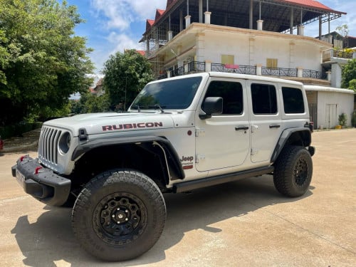 លក់ឡាន​ ម្ចាស់ដេីម​