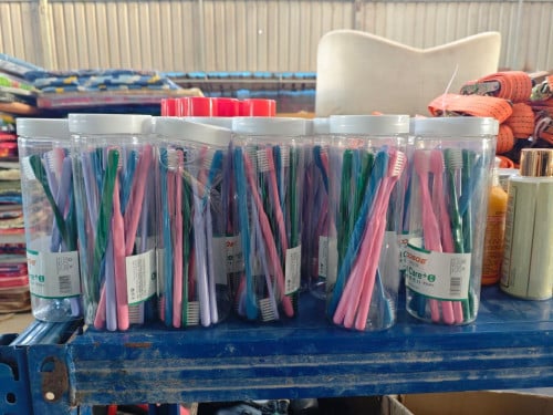 ច្រាសដុសធ្មេញ1កំប៉ុង6000រៀល