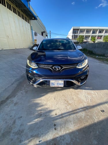 ឡានលក់ឆ្នាំ2020លក់តំលៃ15500$ចរចា