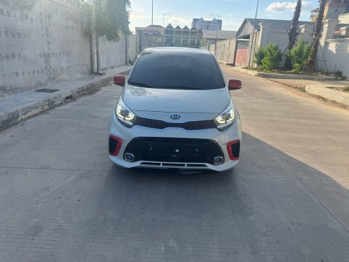 ជាប្រភេទឡានហ្វូលអប់សិនពេញ ធានាឡានទឹកថ្នាំនៅសុិន99% ត្រូវថ្លៃថែមផ្លាក់លេខជួន តំលៃចចារបាន