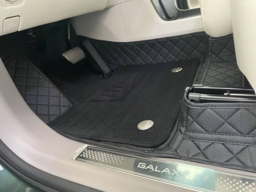 ក្រុមហ៊ុនHYY Car Mat មានលក់កម្រាលជើងរថយន្ត