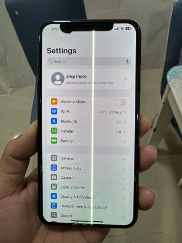 អេក្រង់ សុីន iPhone 11 Pro Max.  ឆ្នូតដូចរូបតែប្រើបានធម្មតា
