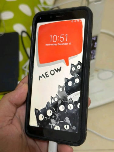 ពីរគ្រឿង Iphone 7 and Xiaomi 6A ប្រើបានគ្រប់ កម្មវិធី