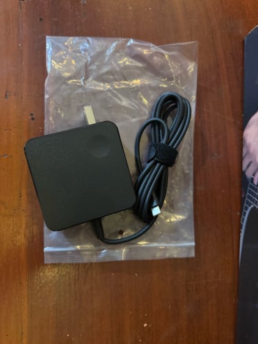 ឆ្នាំងសាកថ្មីឌុយថែបស៊ី ត្រូវ JBL Xtreme3-4