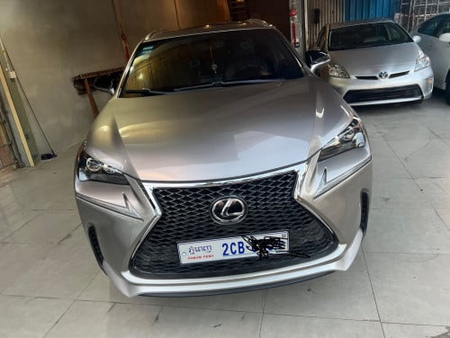 ឡានលក់ NX 200T 015