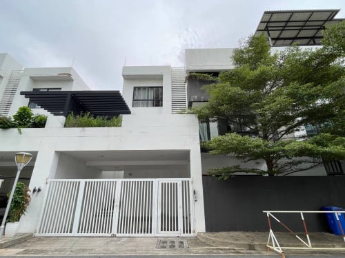 វីឡាទោលសម្រាប់ជួលនៅបុរី Residence 90 / Single Villa for Rent at Borey Residence 90, Khan Toul Kork