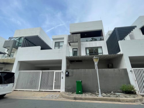 វីឡាទោលសម្រាប់ជួលនៅបុរី Residence 90 / Single Villa for Rent at Borey Residence 90, Khan Toul Kork