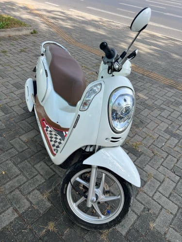 ម៉ូតូកូនScoopy-2015 នៅអ៊ែមល្អ កូនប្រើទៅរៀន