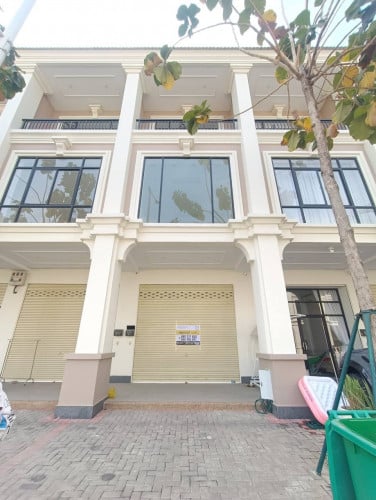 🏘ផ្ទះអាជីវកម្ម MAJESTIC សម្រាប់ជួល នៅក្នុងបុរីប៉េងហួតបឹងស្នោ