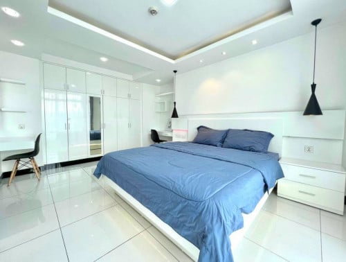 🏢 BKK3 | Furnished 1-Bedroom Apartment 🏢