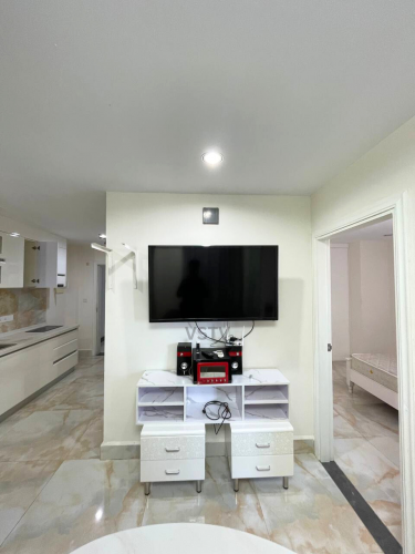 📣 ខុនដូរជួល ផ្លូវ 𝟔𝟏𝟖 ទួលគោក ជួល 𝟑𝟓𝟎$ ( ចរចារ ) +