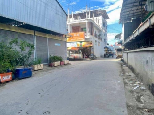 ដី-អគារ​ /Urgent Sale: Price $700,000