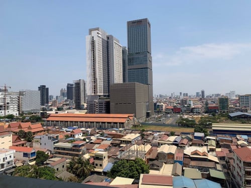 UK 618 Condo for sale (Free transfer hard title)