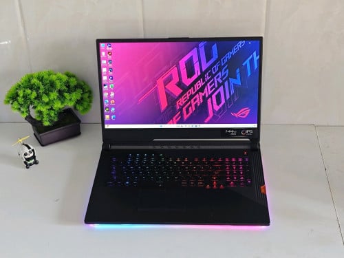 ASUS ROG Strix G731PV (98.99%)