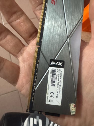 Date xpg ram ddr4 3200 32g