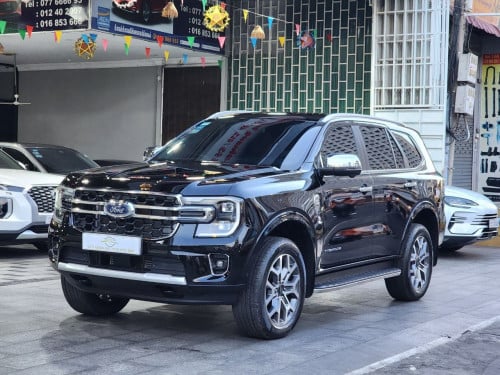 Ford Everest 2023 Titanium ថ្មីណាស់មួយគ្រឿងនេះគ្មានទាស់