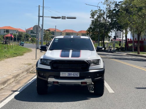 Ford Raptor 2022 គីឡូសុីន4មុឺkm ទឹកថ្នាំសុីនមួយជុំ