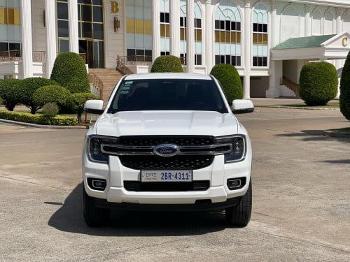Ford XLT 2023 3មុឺនkm ទឹកថ្នាំសុីនមួយជុំ