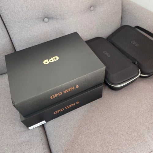 GPD Win 5 AI Max 395 32G 2T ថ្មីប្រអប់