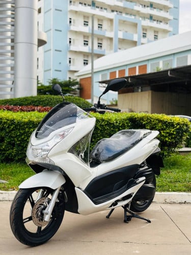 Honda PCX 012 Japan125cc ម៉ាស៊ីនតាន់ហាប់នែនស្ងាត់សំណុំហ្សីនជិះស្រួលស្ទុះខ្លាំងមិនលាន់មិនហុយមានពន្ធ