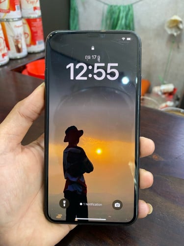 I phone 11 pro max សានុំ