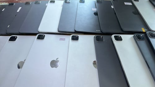 iPad  pro  11  2020   128g   Sim+Wi-Fi   379$  469$