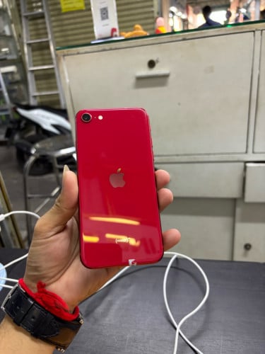 iPhone SE2 128G sim2 ESIM ម៉ាសុីនសានុំណែន