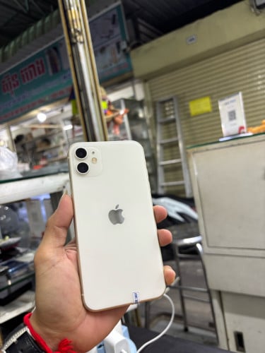 Iphone11 128G CH sim2 ដូរអេក្រង់ស្រុីន