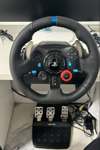 Logitech G29 Force Feedback Wheel for PS4 and PC