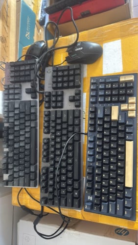 Logitech mechanical keyboard k845 G413