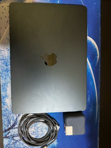 MacBook air m3 ថ្មី 99% Good all