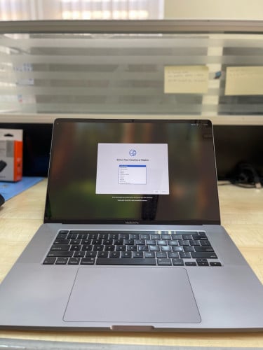 Macbook Pro 16” 2019 32GB 1TB