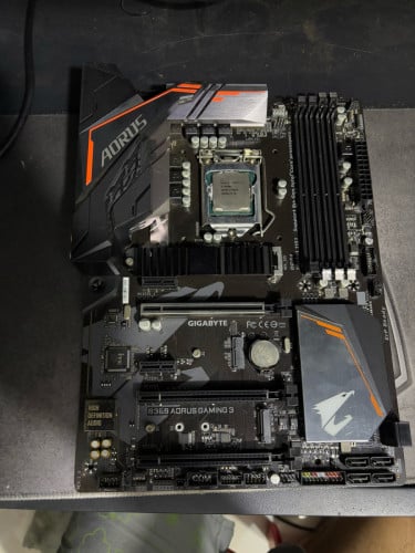 MB AROUS B360gaming + CPU i5 9400F