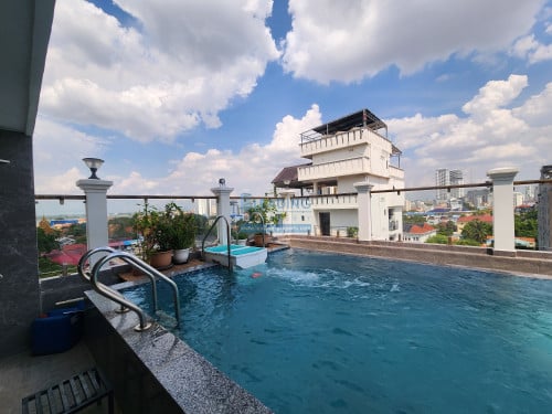 N027 | Royal Palace Area, Gym and Pool, 1 Bedroom For Rent