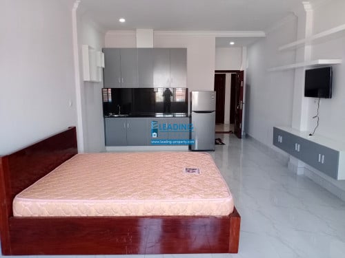 N873 | Western Studio Apartment With Elevator For Rent in Toul Sangke
