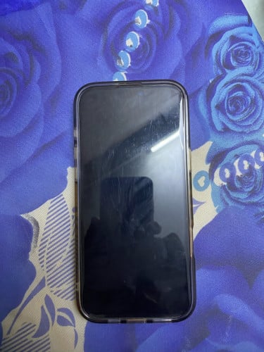 Phone 16 pro mix ថ្មនៅ95% នៅស្អាត98%