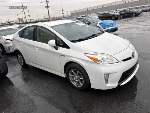 Prius 2012 option2 ដល់ផែ