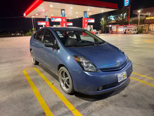 Pruis04 ឡាននៅស្អាត យកសារេទឹកថ្នាំតិចតួច