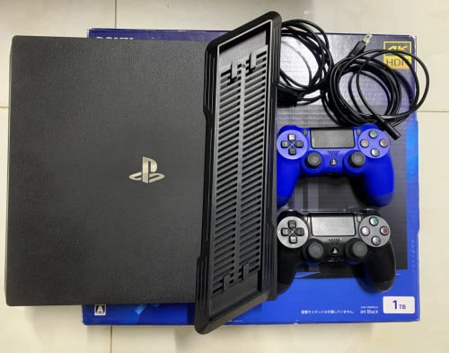 PS4 Pro 1Tb ជប៉ុន Version 9 JB (សំលេងស្ងាត់)