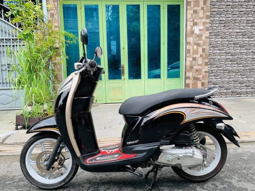 SCOOPY (650$)2013 Japan 110cc have id card