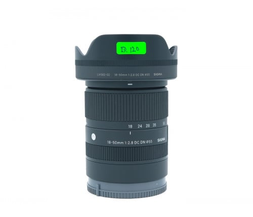 SIGMA 18-50mm F/2.8 DC DN ( SONY )