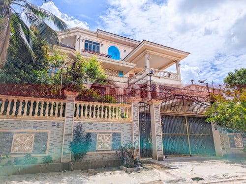 Spacious 14-Room Villa For Lease In Meanchey Area, Phnom Penh City