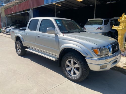 Tacoma 2003 V6 ប៉ុង 1