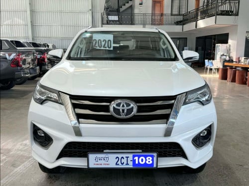 Toyota Fortuner 2020 TRDFull option ថ្នាំសុីន100%ចូលតាមក្រុមហ៊ុន Toyota