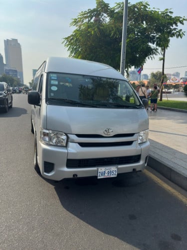 Toyota Hiace 2018