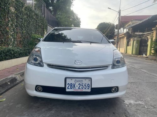 Toyota prius 2006 Full option