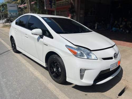 Toyota Prius 2012 option 2