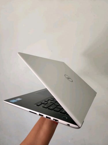 Vostro 5471 នៅស្អាតលក់ធូរៗ បងៗ