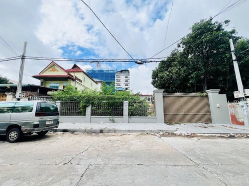 ដីសម្រាប់ជួលនៅជិតផ្សារទួលគោក ខណ្ឌទួលគោក